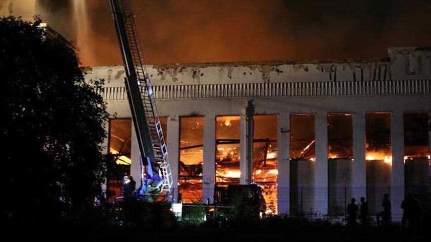 El edificio, construido en 1938, estaba vacío desde hacía años.