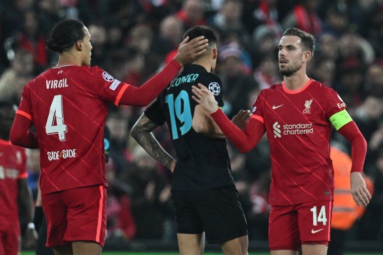 La defensa del Liverpool permitió un solo gol del Inter de Milán, lo que permitió resguardar el resultado de ida y así avanzar a Cuartos de Final de la Champions League