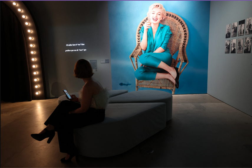 Se puede ver una pieza de la exposición durante la presentación previa de Marilyn Monroe: Icono de Hollywood, organizada por el Museo de la Academia en el Museo de la Academia de Artes y Ciencias Cinematográficas, en Los Ángeles, el 27 de mayo de 2026.