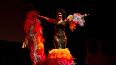 La artista venezolana Eukaris Figueroa interpreta a Celia Cruz en el musical La Guarachera Del Mundo.