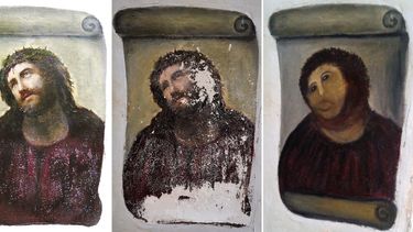 Una combinación de tres documentos proporcionados por el Centro de Estudios Borjanos el 22 de agosto de 2012 muestra la versión original del cuadro Ecce Homo (izq.) del pintor del siglo XIX Elías García Martínez, la versión deteriorada (centro) y la versión restaurada de Cecilia Giménez, de 81 años, en España.