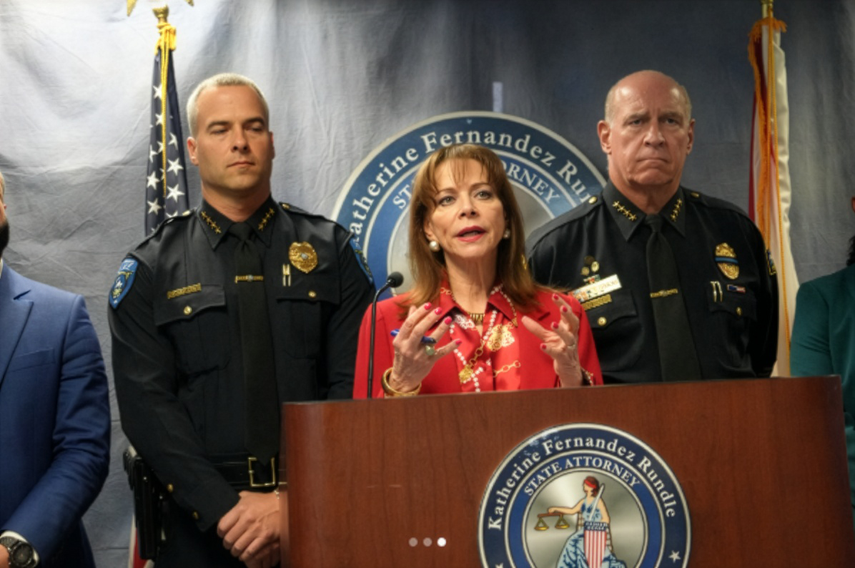 La fiscal Katherine Fernandez Rundle durante una rueda de prensa el martes 25 de  noviembre.