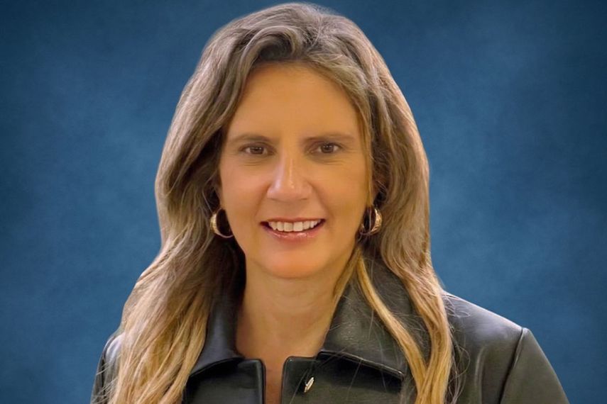 Cristina Valcarce, abogada que promueve el empoderamiento de mujeres hispanas