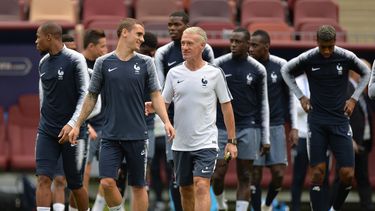 El técnico de los galos rotará a su jugadores, como ya es costumbre. Sin embargo, en esta ocasión lo hace para preservarlos para octavos de final.&nbsp;