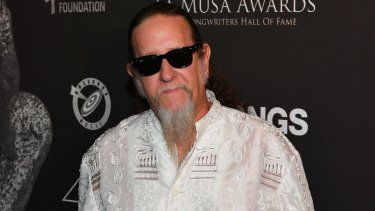 &nbsp;Edesio Alejandro.