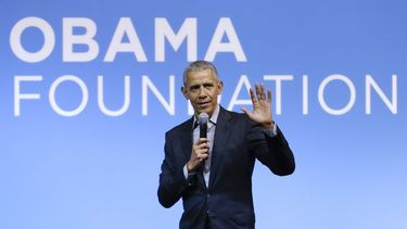 En esta fotografía de archivo del 13 de diciembre de 2019, el presidente Barack Obama habla en el evento Gathering of Rising Leaders in the Asia Pacific, organizado por la Fundación Obama en Kuala Lumpur, Malasia.