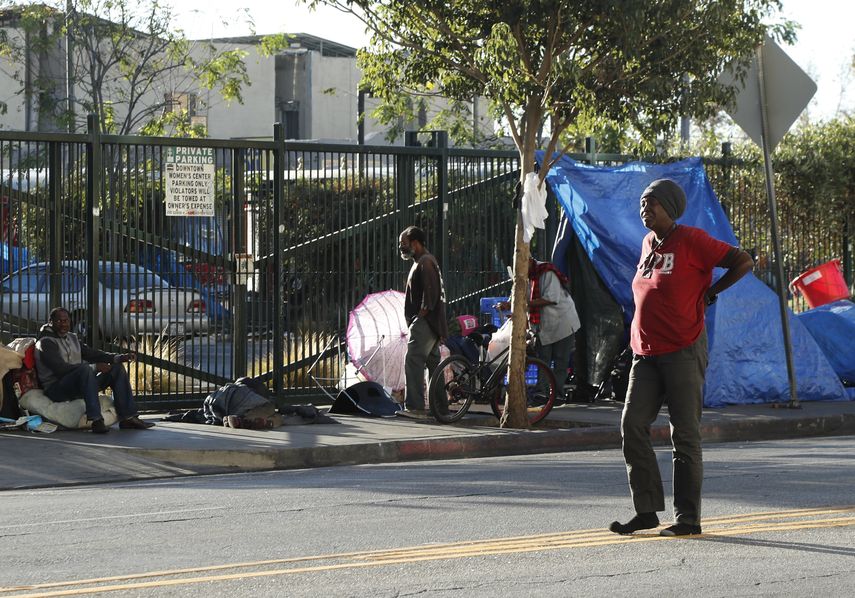 Las personas que viven en las calles son una emergencia nacional que requiere acción federal y necesitamos que el Congreso sea parte de la solución y proporcione recursos que puedan llevar vivienda, servicios de salud y esperanza a los estadounidenses que sufren en nuestras calles, dijo el alcalde de Los Ángeles.