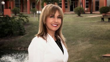 Dra. Irma Becerra,&nbsp;asesora académica de St. Thomas University.