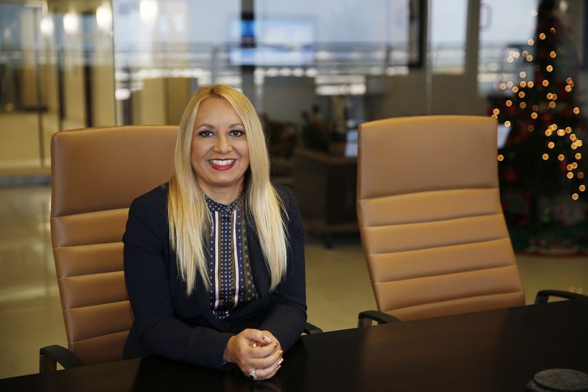 La abogada Christine Alden posa para una foto durante una entrevista con The Associated Press el mi&eacute;rcoles 11 de diciembre de 2019, en Miami.