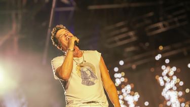 Carlos Vives le canta a su natal Santa Marta durante la celebración de los 500 años de la ciudad caribeña.&nbsp;