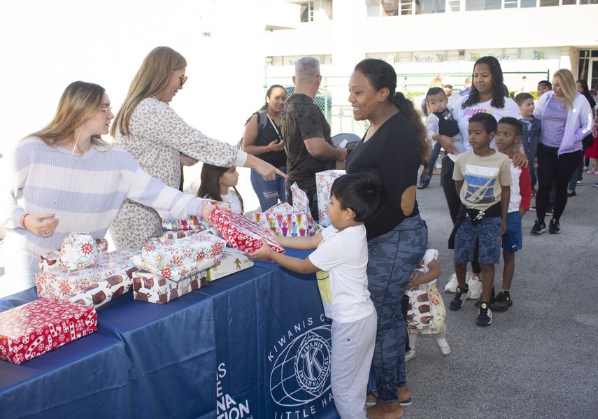 Como cada año, celebraron por todo lo alto la Solemnidad de la Epifanía del Señor, que de manera particular llamaron en la Ermita como el “El Día de los Niños”