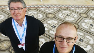 Clément Sánchez del Colegio Francés de la Universidad de la Sorbona - UPMC y el profesor de investigación, Eduardo Ruiz Hitzky.