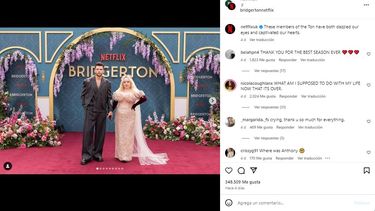 Nicola Coughlan y Luke Newton, protagonistas de Bridgerton, en el lanzamiento de la segunda parte de la tercera temporada de la serie.