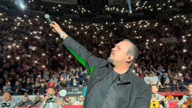 El cantante y compositor Pepe Aguilar se presenta en la Monumental Plaza de Toros México el 5 de febrero de 2025.