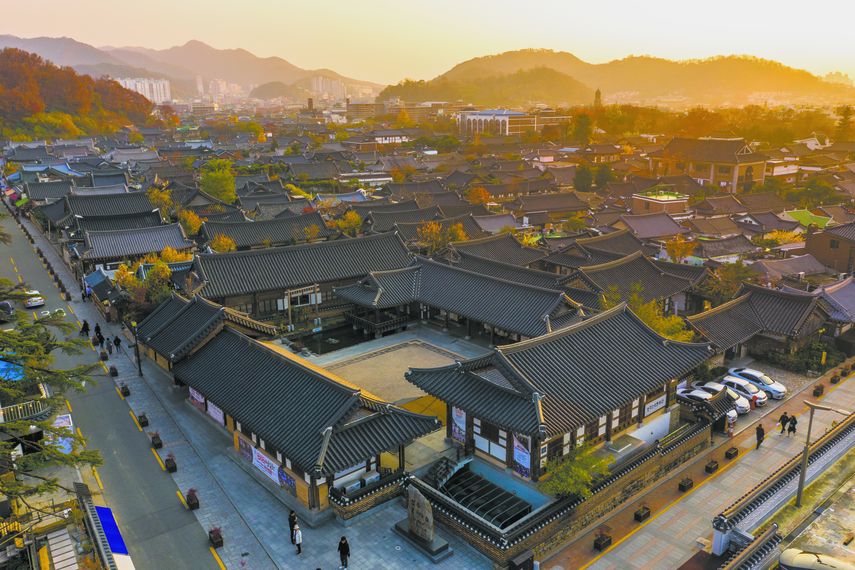 El centro de Jeonju es famoso por la arquitectura tradicional de sus casas.