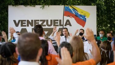 El presidente encargado de Venezuela, Juan Guaidó, pidió a los asistentes “incluir y vincular” a todos cuantos sean necesarios en la lucha por lograr el cambio que urge en el país caribeño.