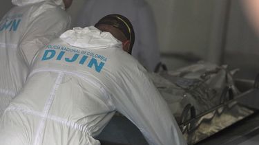 Equipos forenses en Cali, Colombia, confirman que los cuerpos encontrados son de los tres miembros del equipo periodístico del diario El Comercio, de Quito.