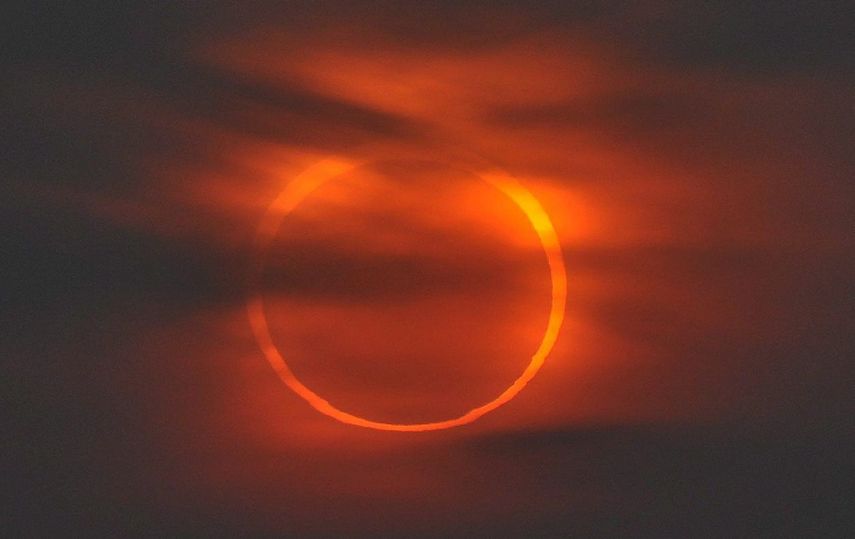 Vista del&nbsp;eclipse&nbsp;anular de Sol del 15 de enero de 2009. Este 21 de agosto, la Luna cubrirá completamente el disco visible del Sol.