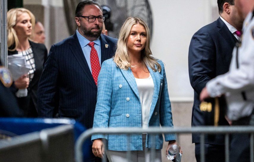 La secretaria de prensa de la campaña de Trump en el Tribunal Penal de Manhattan en la ciudad de Nueva York el 29 de mayo de 2024.