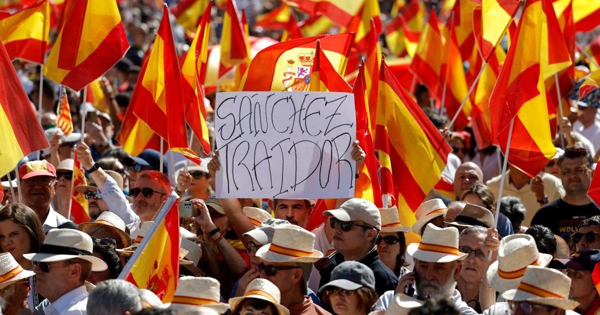 Gran manifestación en Madrid contra el gobierno de Pedro Sánchez