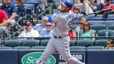 Grandal, seleccionado al Juego de Estrella en 2015, ha bateado para .240/.341/.441 con 113 jonrones y 339 carreras remolcadas en 726 en siete temporadas con los Padres de San Diego y los Dodgers.