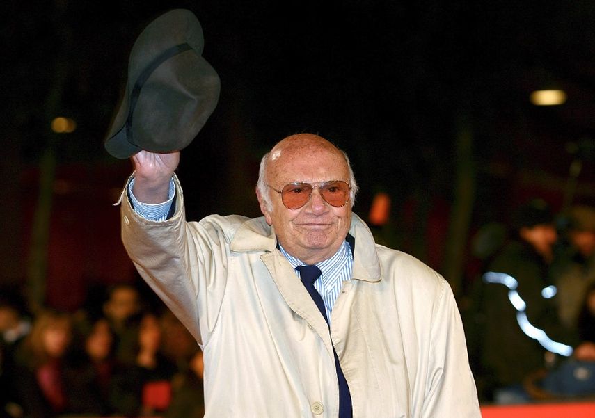 El director saluda al público durante el Festival de Cine de Roma, en 2007. (EFE)