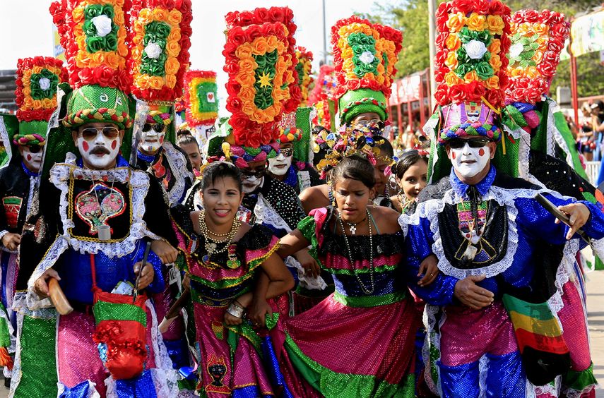 El popular desfile del Carnaval de Barranquilla ha reunido a más de 15.000 participantes.&nbsp;