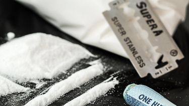 Ambos proveyeron de toneladas de cocaína al cartel de Medellín, liderado por el colombiano Pablo Escobar, muerto en una redada policial en esa ciudad en 1993