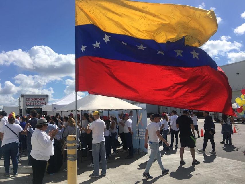 Venezolanos en Miami realizaron una colecta de insumos para sus compatriotas en la nación caribeña.&nbsp;