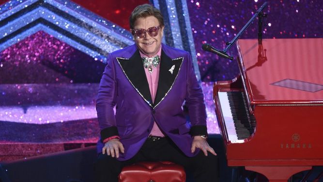 Elton John ha sido uno de los artistas más activo en la ayuda para contrarrestar la pandemia.&nbsp;