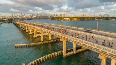 Alrededor de 18.500 atletas se inscribieron en el Maratón y Medio Maratón Life Time de Miami y agotaron los cupos disponibles. Hay lista de espera.