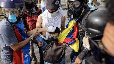 Con la muerte de Vallenilla, suman ya 80 los muertos contabilizados desde que comenzara el pasado 1 de abril una oleada de protestas en Venezuela en contra del Gobierno, según las organización del exilio.