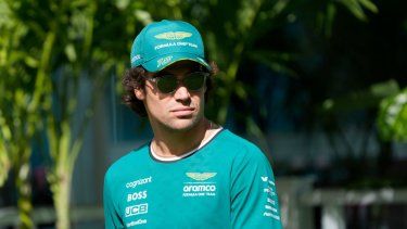 Foto del 4 de mayo del 2024, el piloto de Aston Martin Lance Stroll antes de la carrera sprint en el Gran Premio de Miami. El jueves 27 de junio del 2024, Stroll recibe una extensión de contrato.&nbsp;