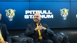 El acuerdo de FIU y Pitbull es para innovar y entretener y elevar el perfil a nivel internacional de la universidad.&nbsp;