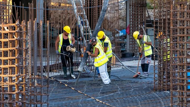 El empleo latino aumenta en el sector construcción en EEUU