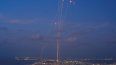 El sistema de defensa antiaérea israelí Cúpula de Hierro dispara proyectiles para interceptar cohetes lanzados desde Líbano, visto desde Haifa, en el norte de Israel, el 23 de septiembre de 2024.&nbsp;