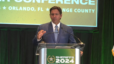 Ron DeSantis gobernador de Florida expresa su apoyo a los funcionarios policiales.&nbsp;