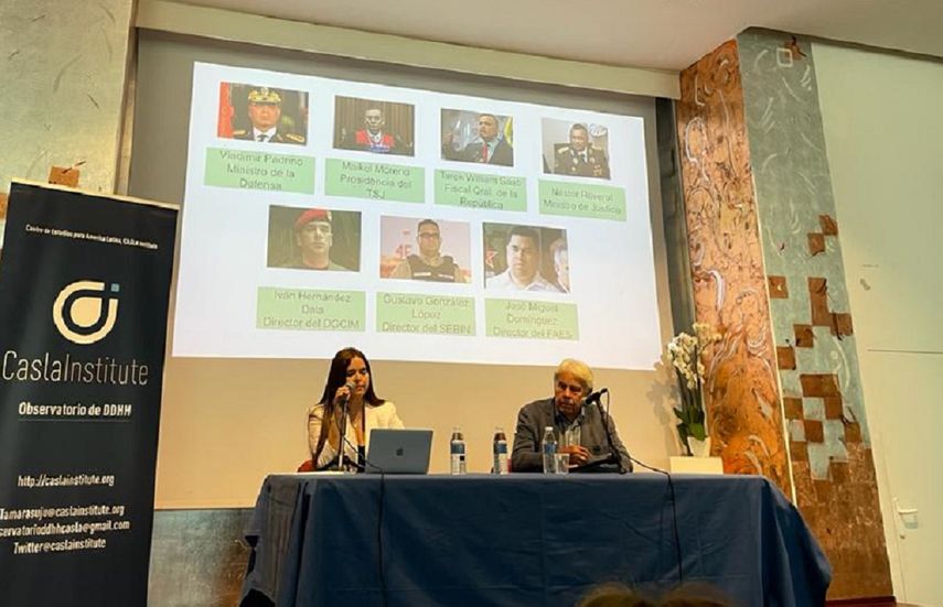 Tamara Suju, directora del Instituto Casla, en compañía del expresidente del gobierno español, Felipe González.&nbsp;