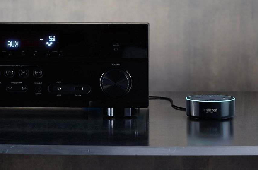 Según Bloomberg, un grupo de empleados escuchan las grabaciones de voz efectuadas a través del asistente Alexa en los altavoces inteligentes Echo de Amazon.