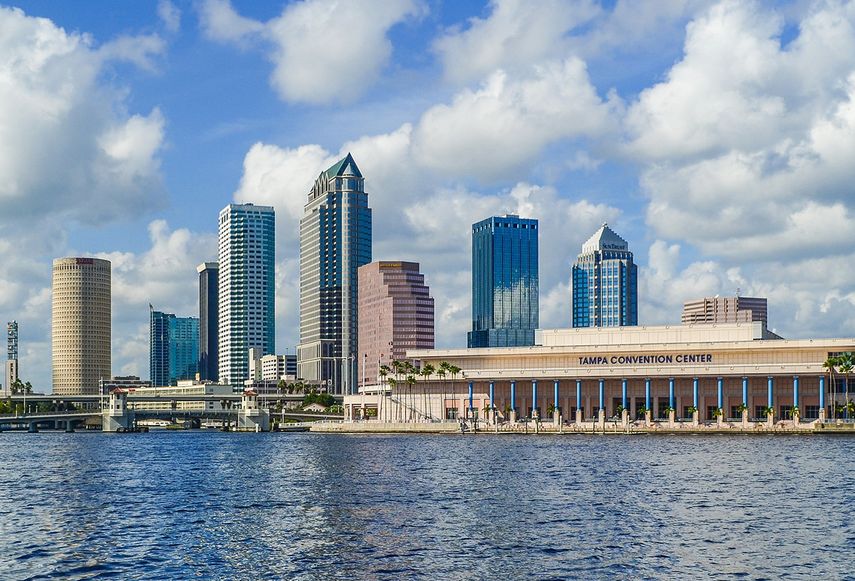 Vista parcial del centro de Tampa, en Florida.
