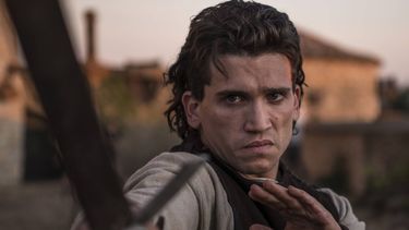 Jaime Lorente en una escena de El cid, disponible en Amazon Prime.&nbsp;
