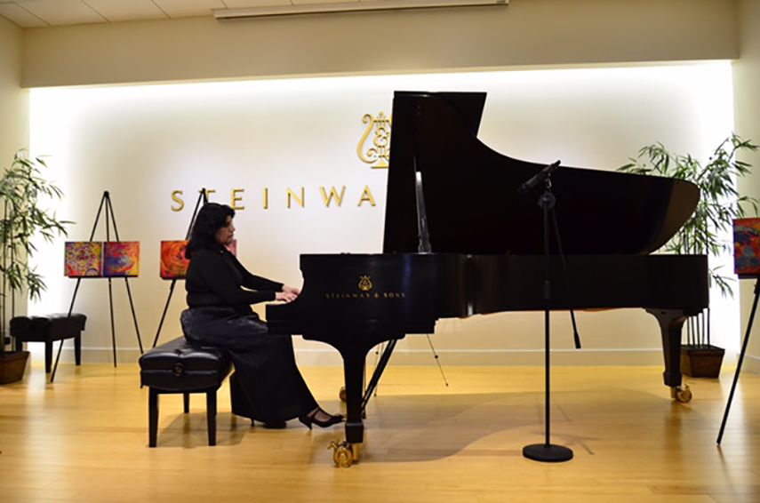 La prestigiosa pianista venezolano-americana Sylvia Constantinidis deleitó a los presentes con su interpretación (CORTESÍA)