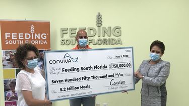 A través de la ayuda financiera en apoyo a Feeding South Florida, Conviva asegura que más personas mayores en la comunidad que sirven tengan acceso a opciones nutritivas y puedan así evitar el impacto que produce la inseguridad alimentaria. 