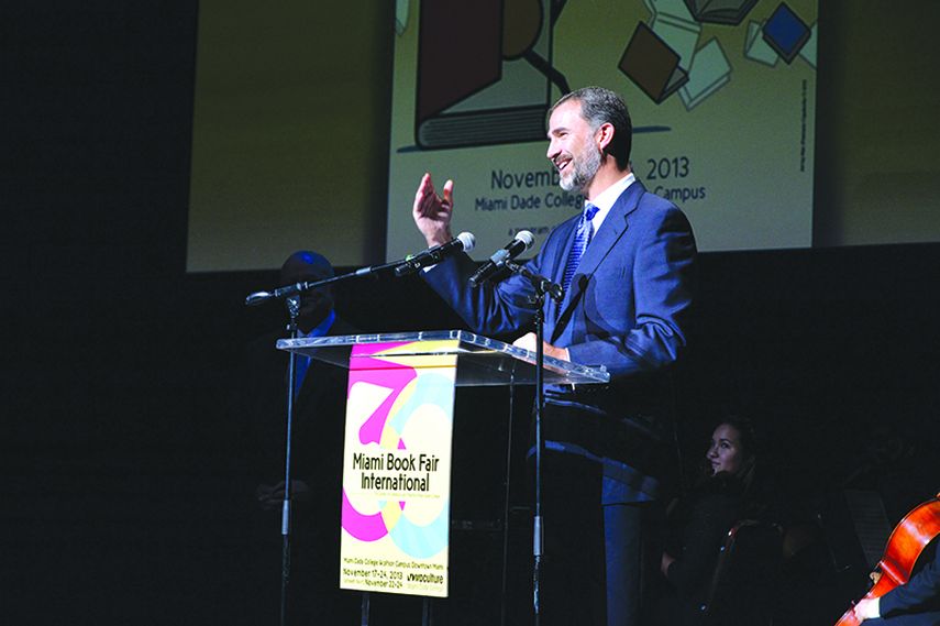El Príncipe Felipe el domingo durante la inauguración de la Feria del Libro de Miami. (Foto: Álvaro Mata)