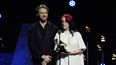 Finneas y Billie Eilish reciben el premio a mejor canción para un medio audiovisual por What Was I Made For? de Barbie en la 66a entrega anual de los Grammy el domingo 4 de febrero de 2024, en Los Ángeles.&nbsp;