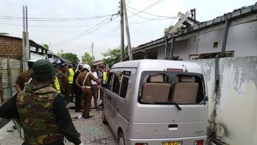 Las fuerzas de seguridad de Sri Lanka continuaron realizando este sábado una serie de redadas y confirmaron la muerte de 16 personas en los enfrentamientos.