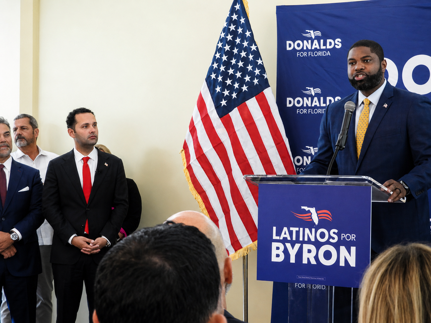 El congresista republicano Byron Donalds aspira a la gobernación de Florida.&nbsp;