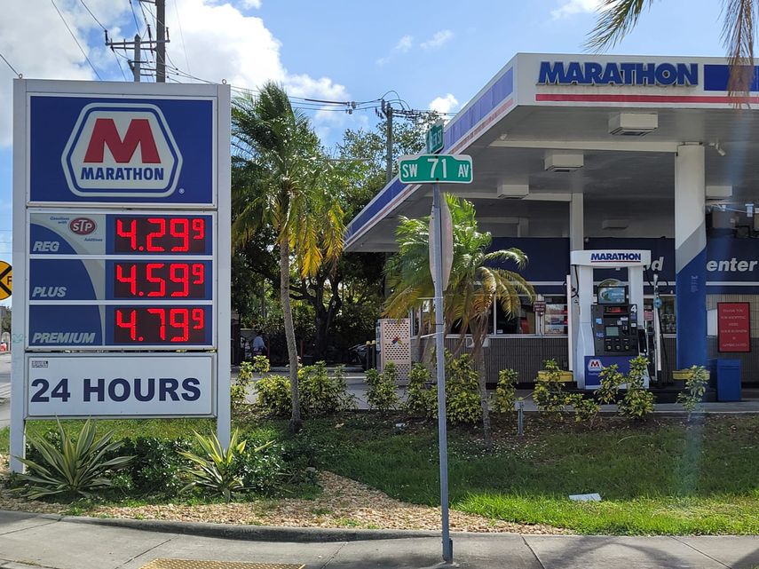 Precio de la gasolina de Florida baja.&nbsp;
