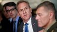 Fotografía fechada el 7 de junio de 2019 del entonces secretario de Defensa interino, Patrick Shanahan (cen.), durante su reunión en el Pentágono, en Arlington, Virginia.