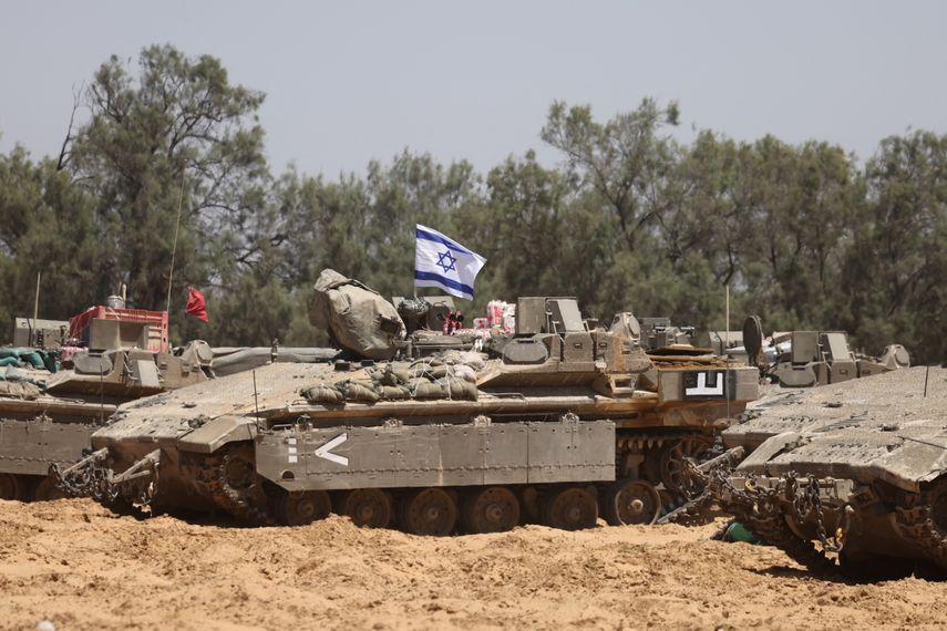 Las tropas israelíes se despliegan en una posición cercana a la frontera sur de Israel con la Franja de Gaza, el 8 de mayo de 2025, en medio de la guerra en curso entre Israel y el movimiento militante palestino Hamás.&nbsp;
